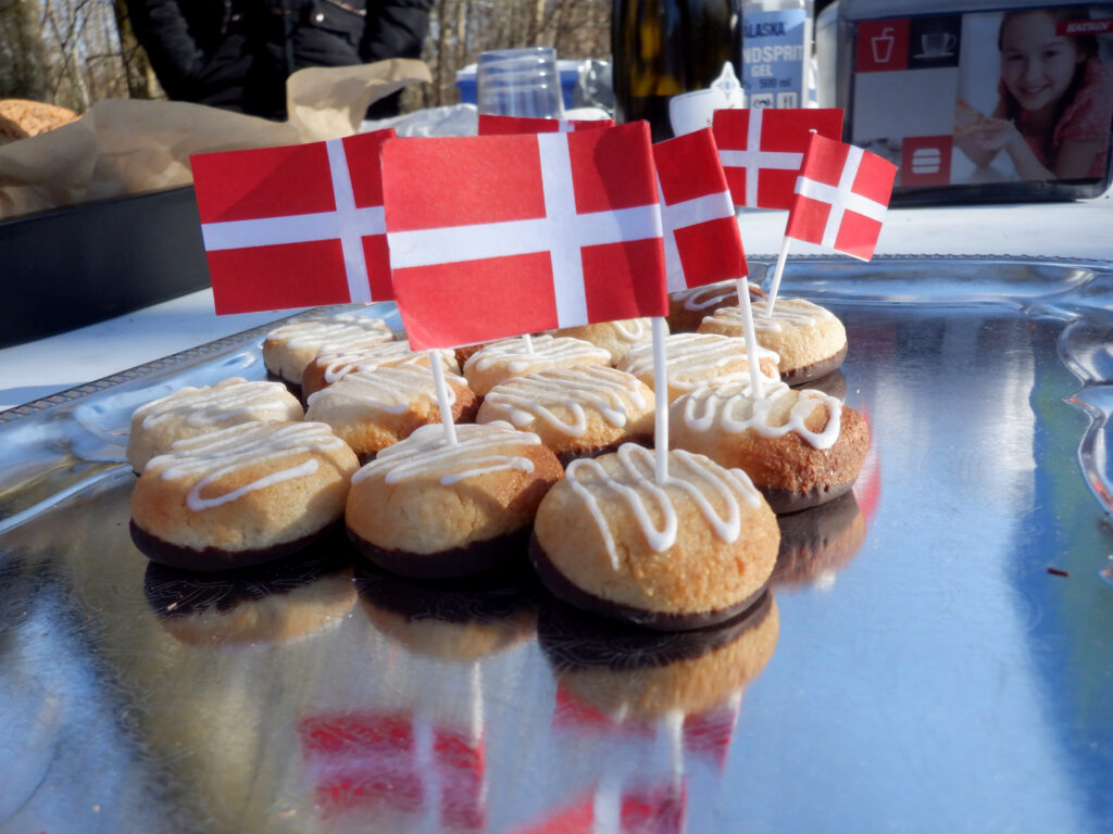Kager på et fad.
